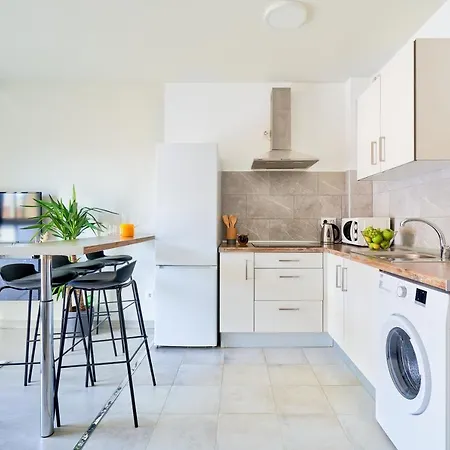Charming And Bright Flat In The Heart Of *
